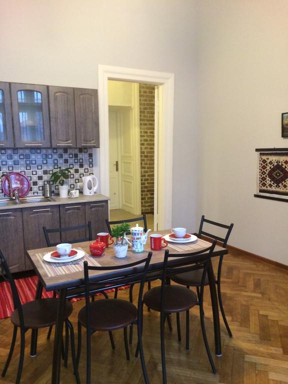 טביליסי Apartment On Tabidze 3/5 מראה חיצוני תמונה