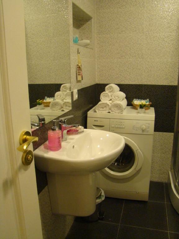 טביליסי Apartment On Tabidze 3/5 מראה חיצוני תמונה