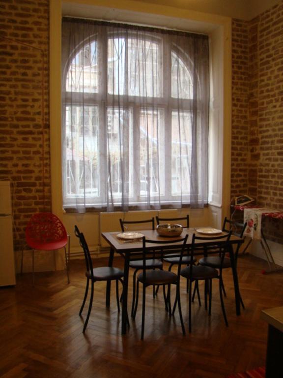 טביליסי Apartment On Tabidze 3/5 מראה חיצוני תמונה